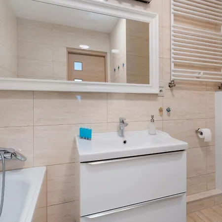 Angel City, Sun & Snow * Cracovia