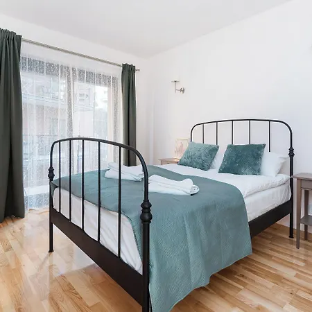 Angel City, Sun & Snow * Cracovia